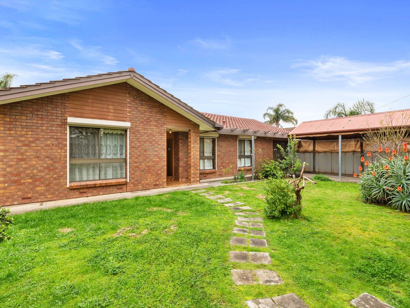 4 Roma Grove, Campbelltown SA 5074 House For Rent 520 Domain
