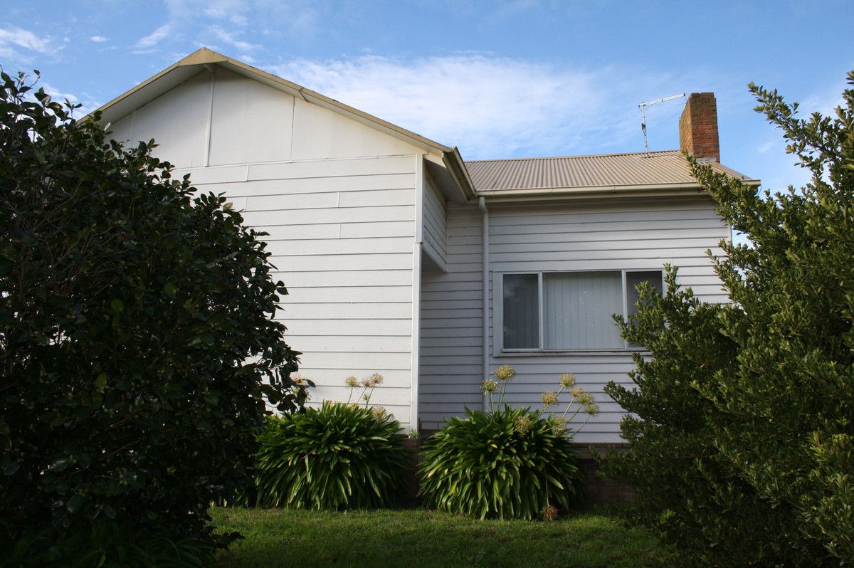 3 bedrooms House in 830 Nicholls Road MIRBOO NORTH VIC, 3871