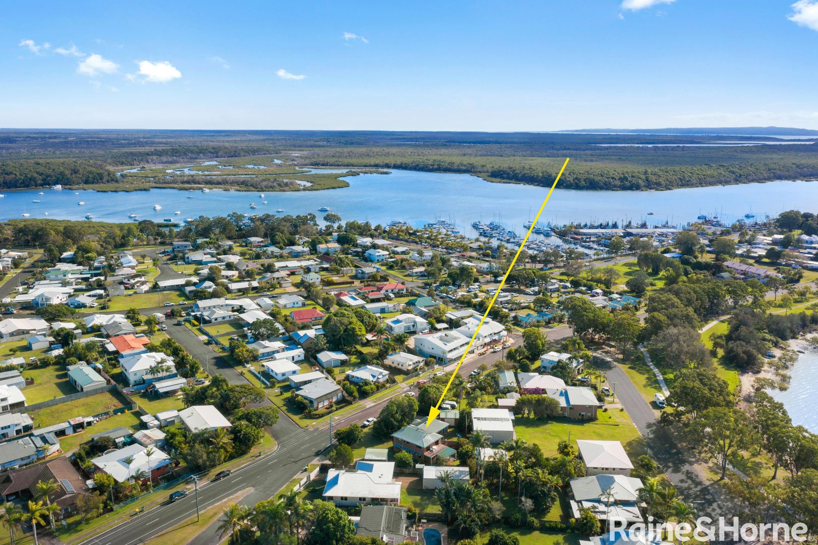 1/7 Gympie Road, Tin Can Bay QLD 4580, Image 2