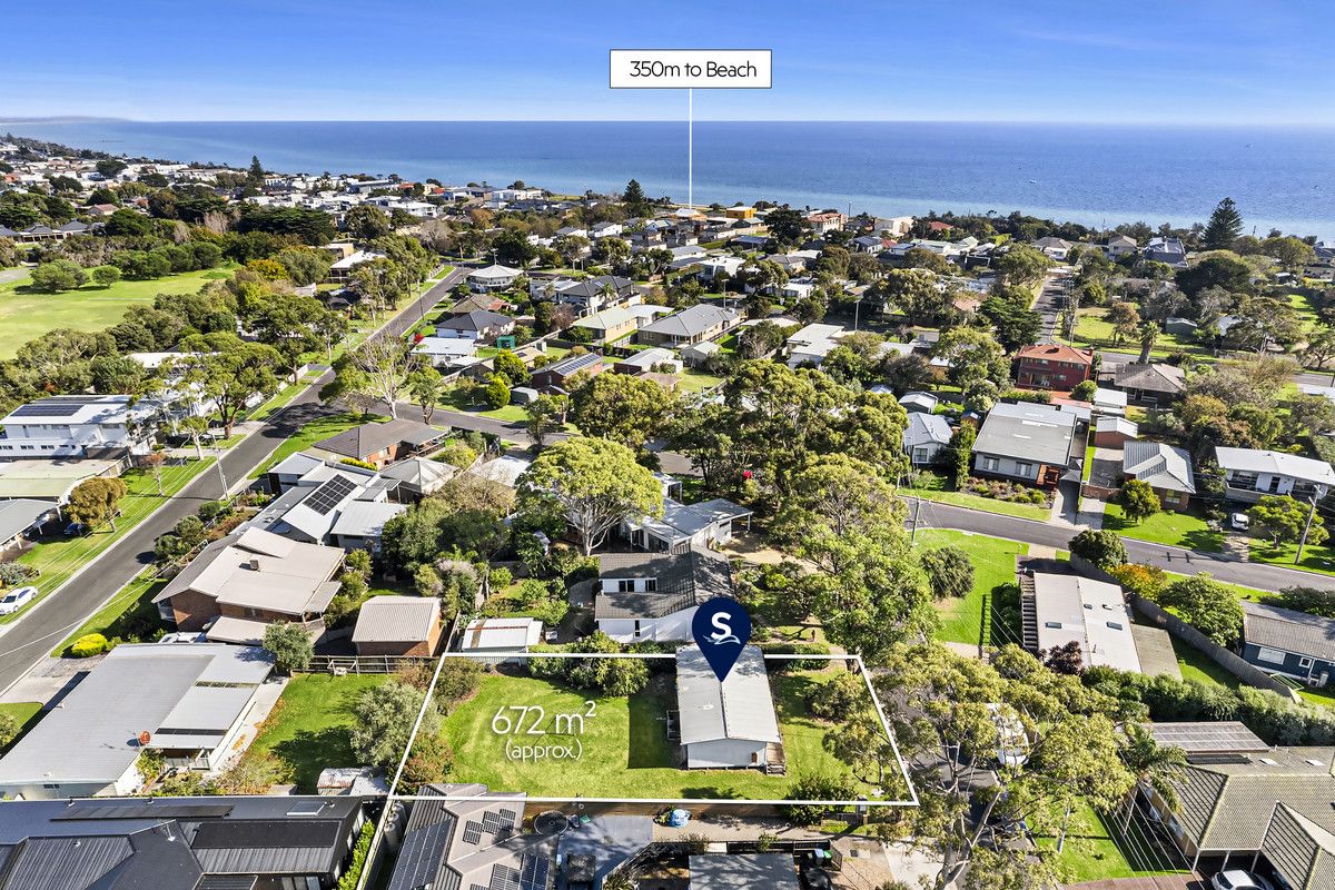 4 Dale Avenue, Safety Beach VIC 3936, Image 2