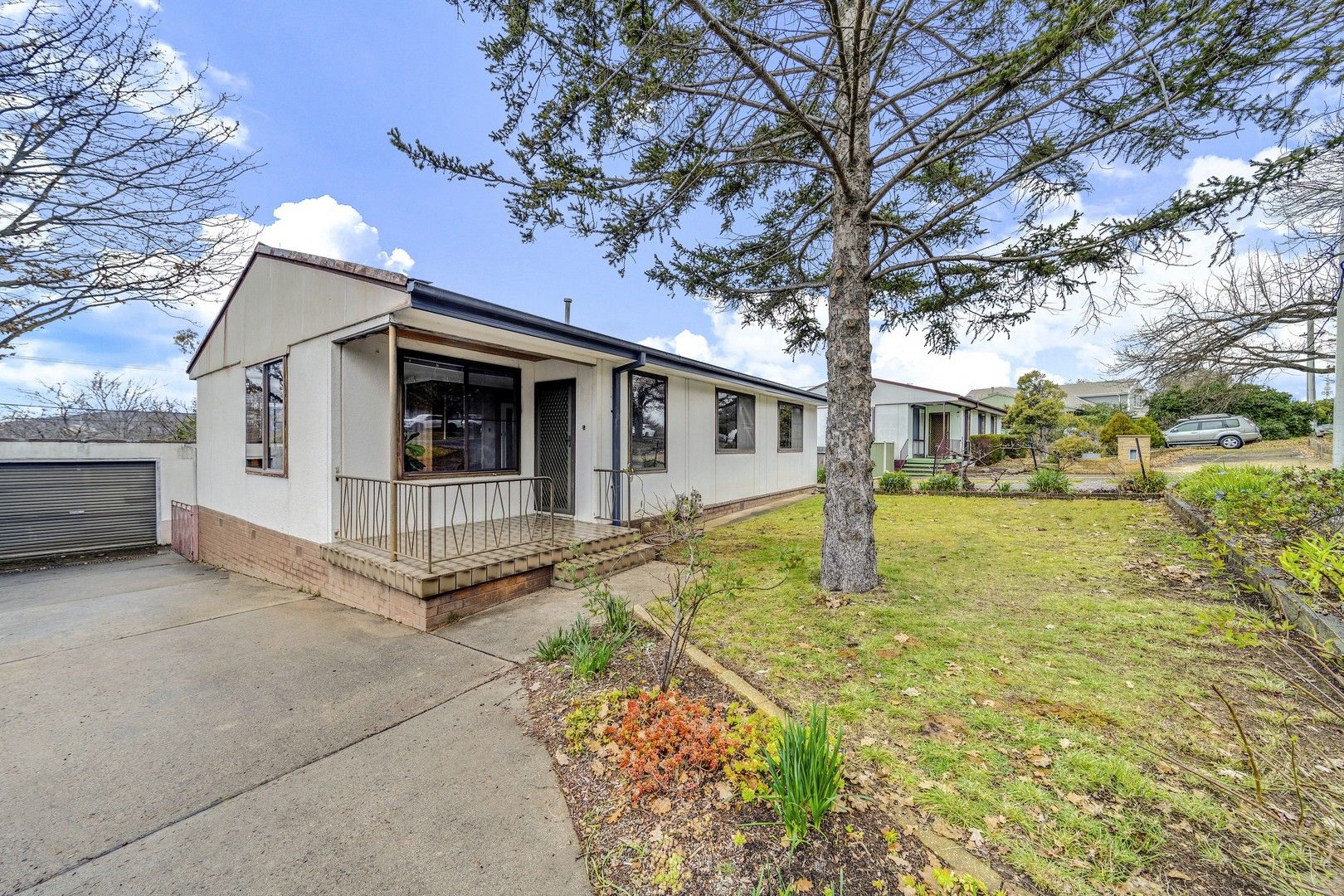 16 Mackennal Street, Lyneham ACT 2602, Image 0