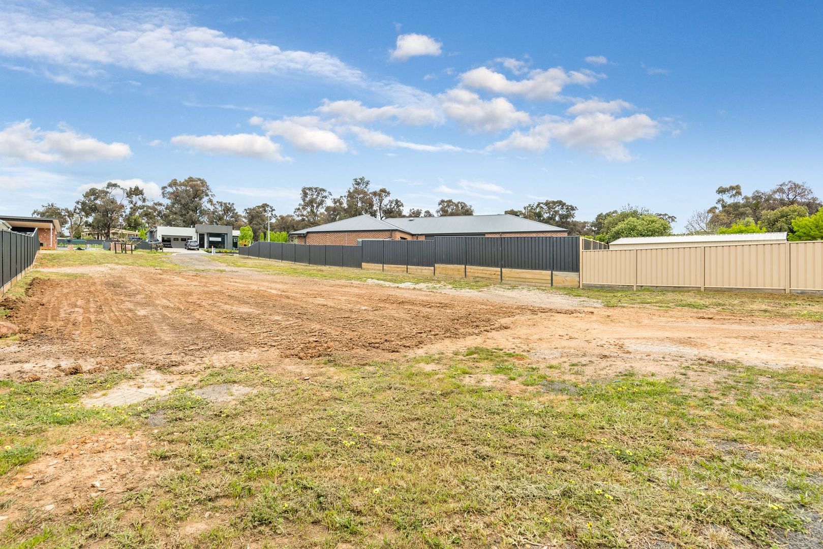 11 Pendlebury Court, Spring Gully VIC 3550, Image 2