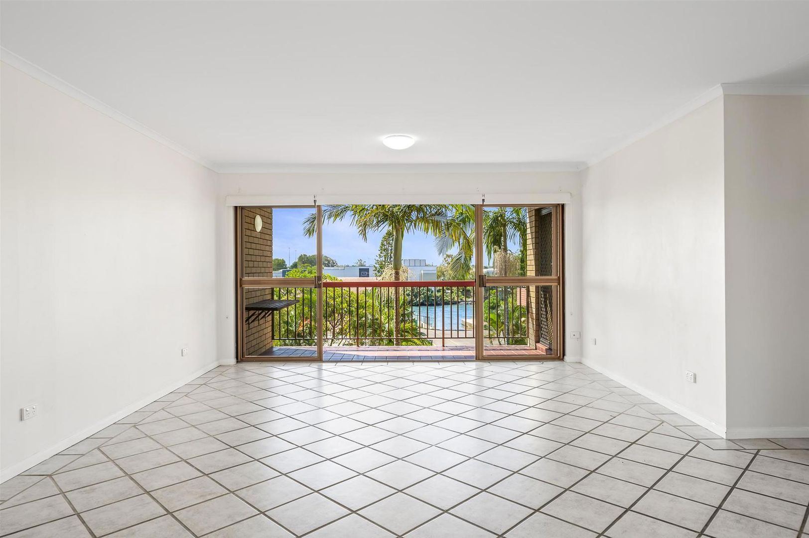 15/106 Bayview Street, Runaway Bay QLD 4216, Image 1