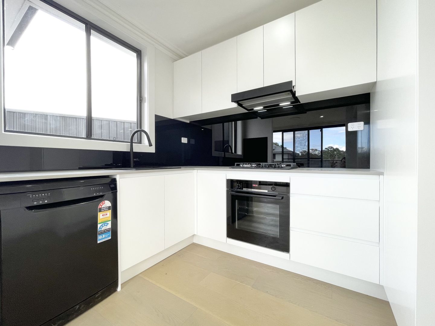 15a Doyle Street, Campbelltown NSW 2560 Apartment For Rent 450