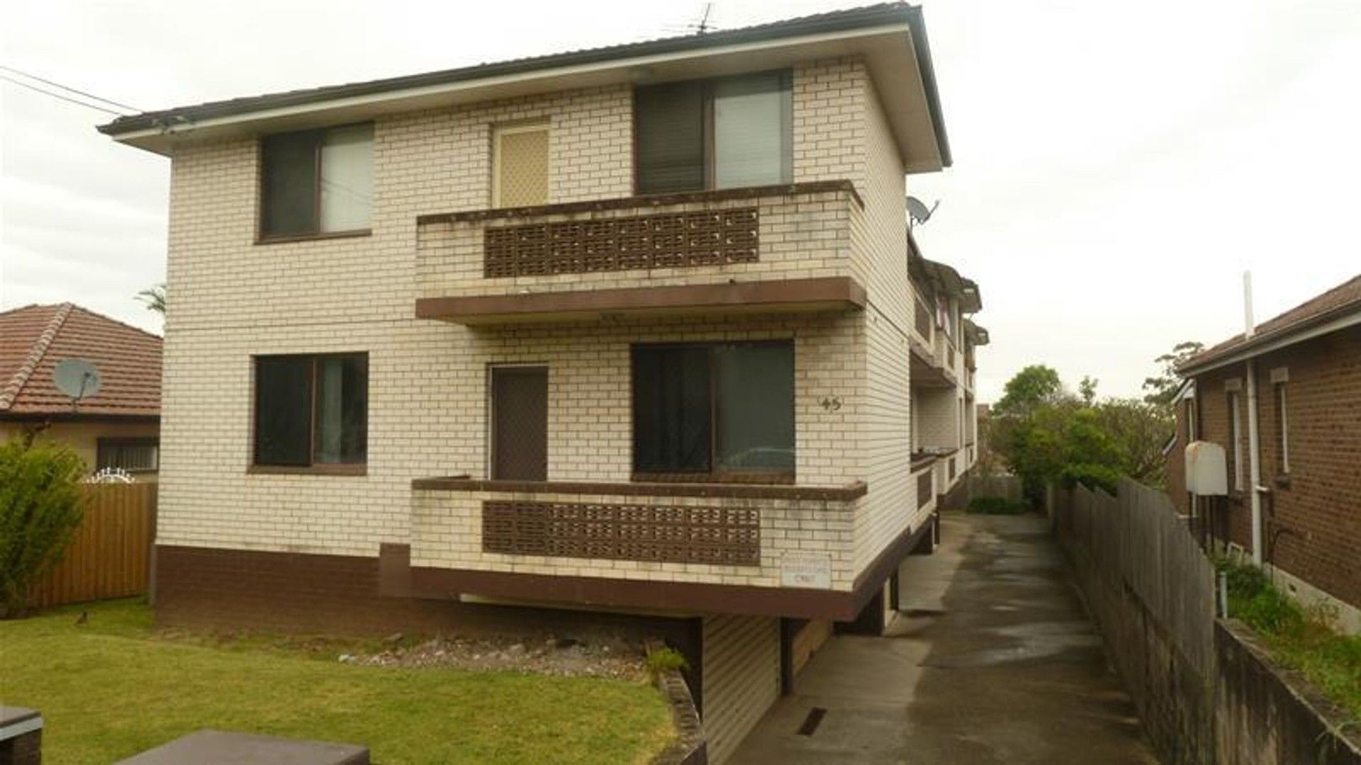 2 bedrooms Apartment / Unit / Flat in 2/45 Matthews Street PUNCHBOWL NSW, 2196