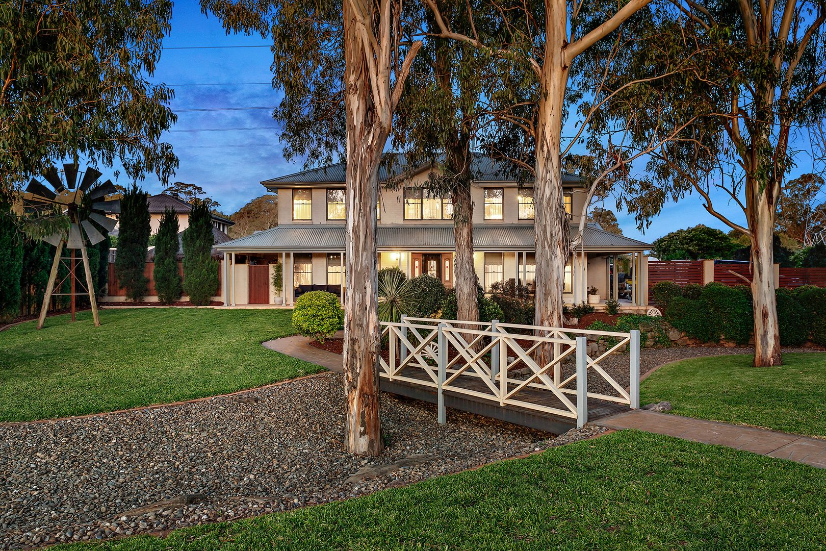 4 bedrooms House in 32 Farmhouse Place CURRANS HILL NSW, 2567