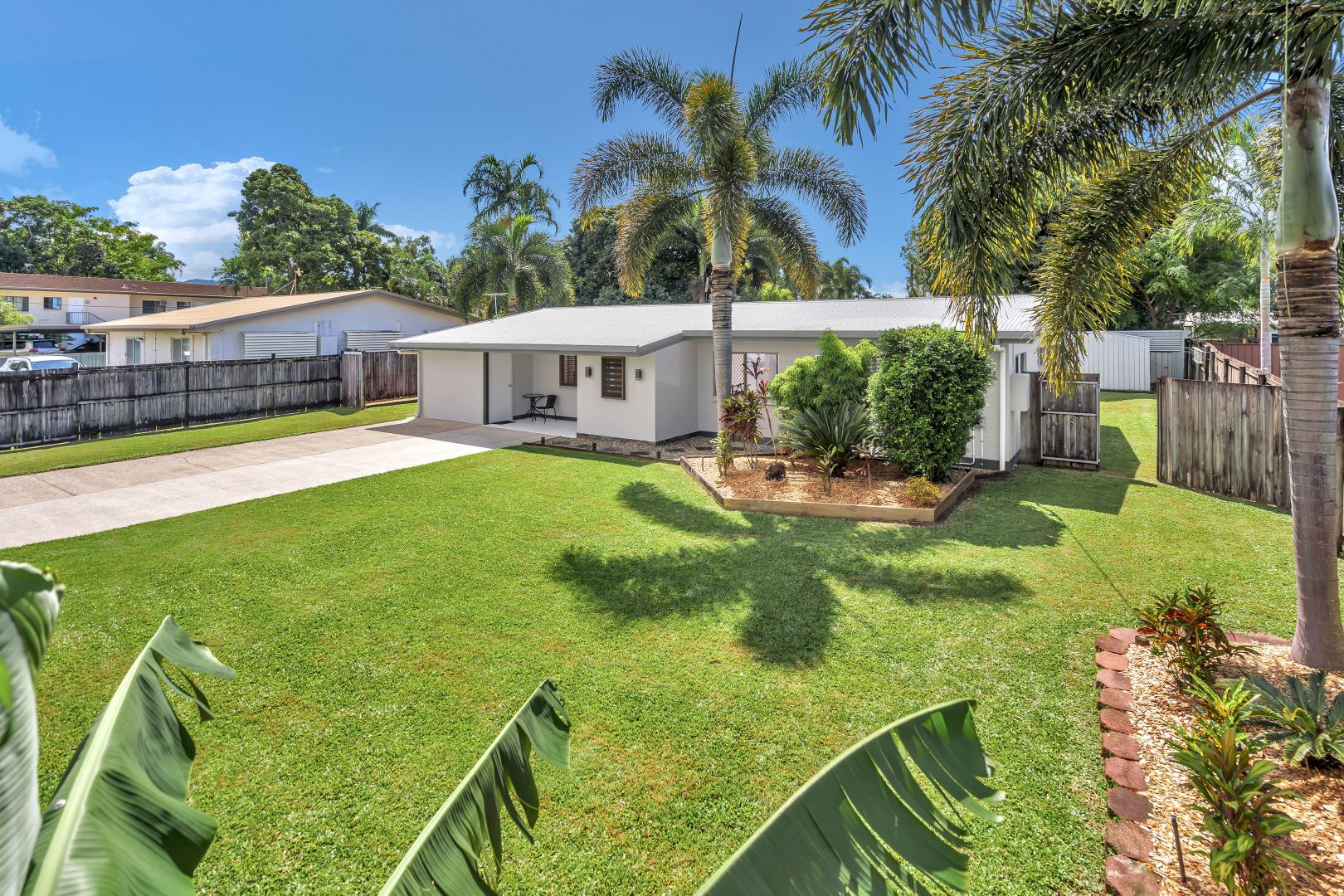 5 Vivian Close, Westcourt QLD 4870, Image 1