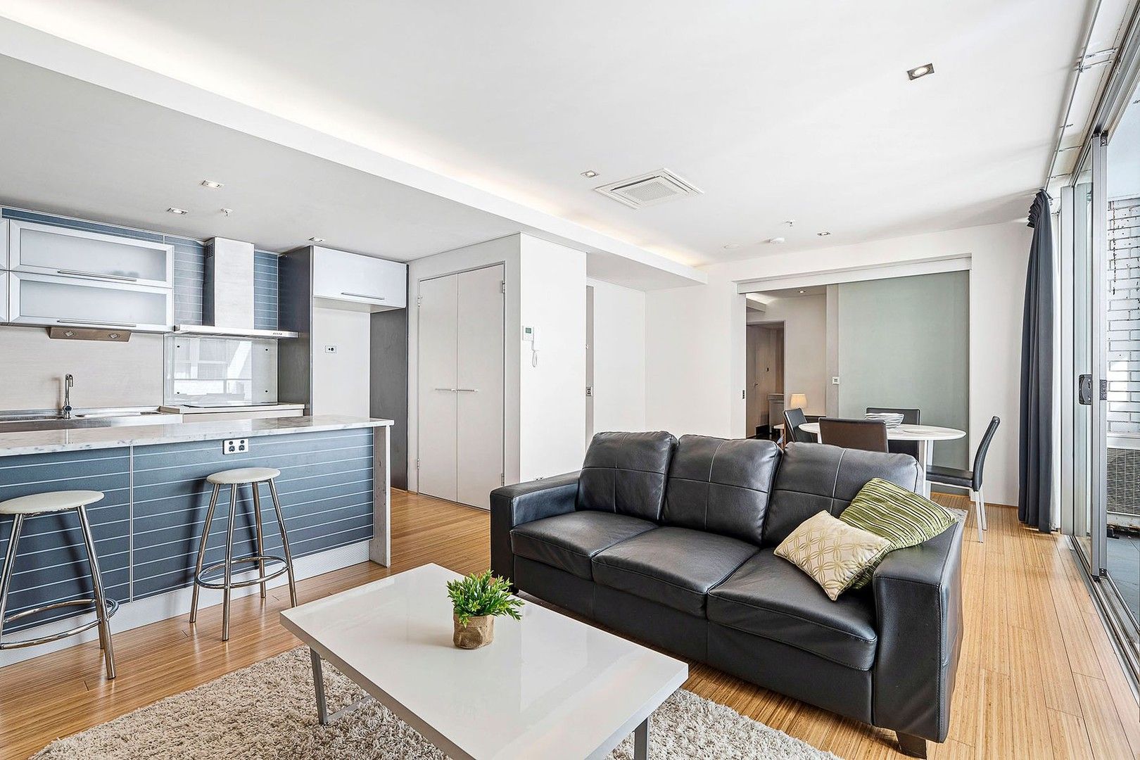 1 bedrooms Apartment / Unit / Flat in 49/22 St Georges Terrace PERTH WA, 6000