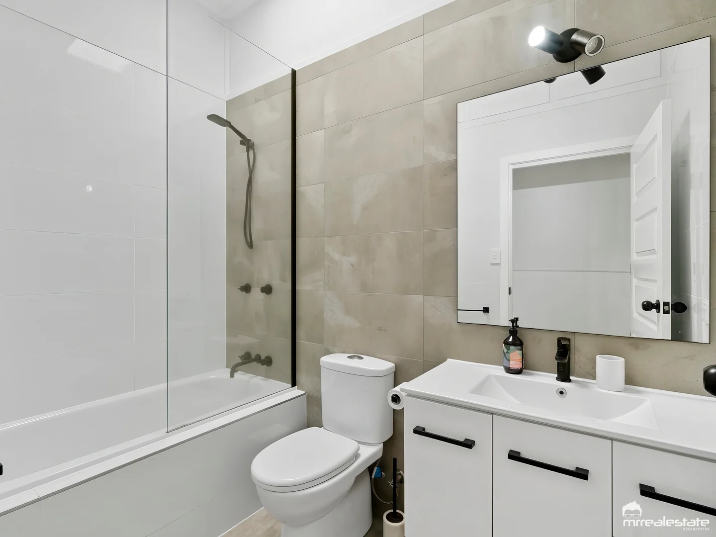 Additional image 8 of 81 Marie Street, Berserker QLD 4701