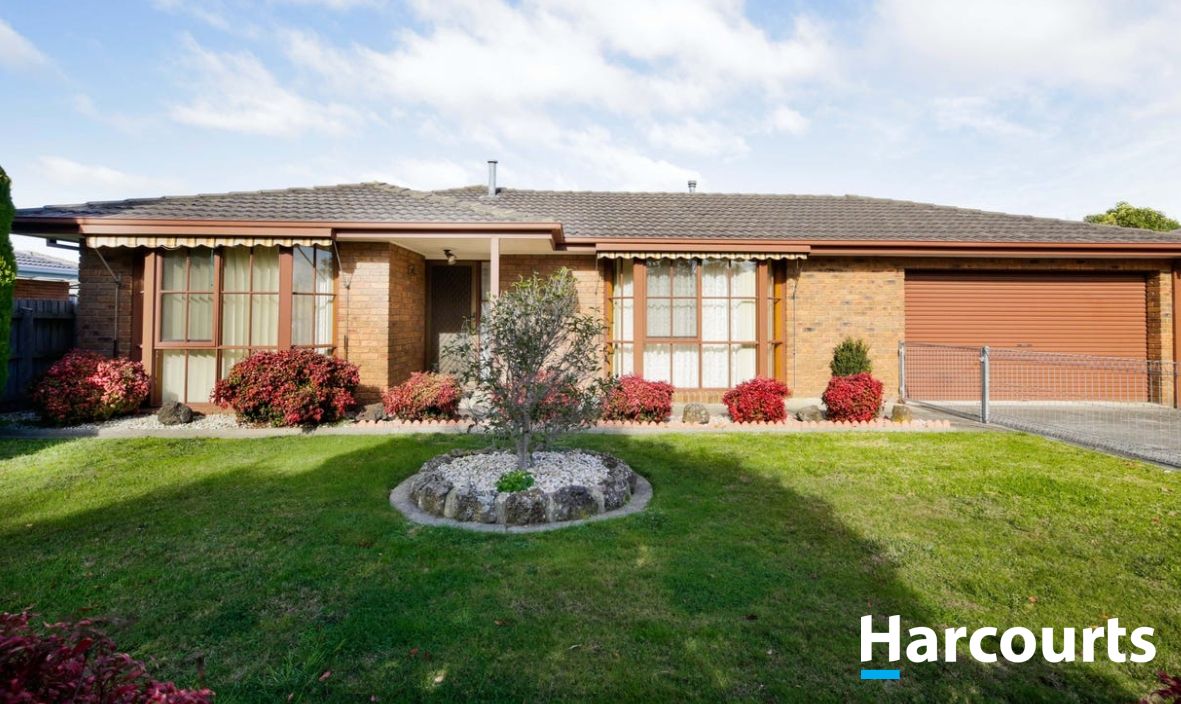 4 bedrooms House in 1 Tottington Rise BERWICK VIC, 3806