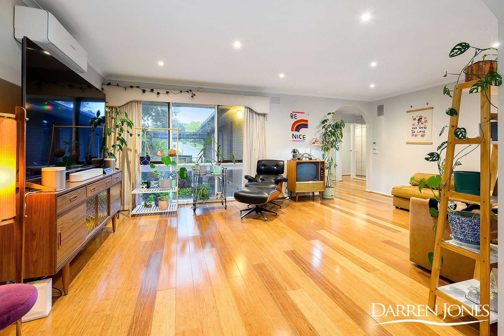 35 Brentwick Drive, Greensborough VIC 3088, Image 2