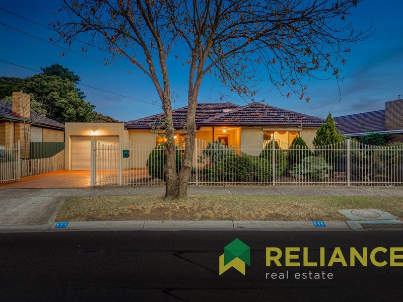 4 bedrooms House in 111 Powell Drive HOPPERS CROSSING VIC, 3029