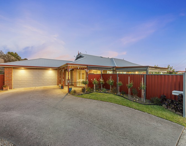 17 Windermere Boulevard, Pakenham VIC 3810