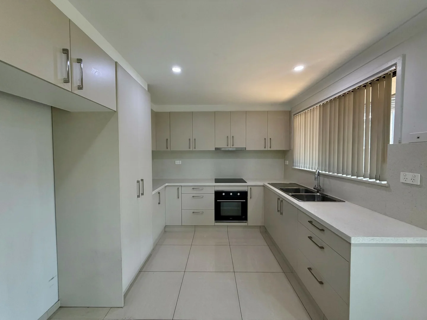 Additional image 2 of 130 Explorers Way, St Clair NSW 2759