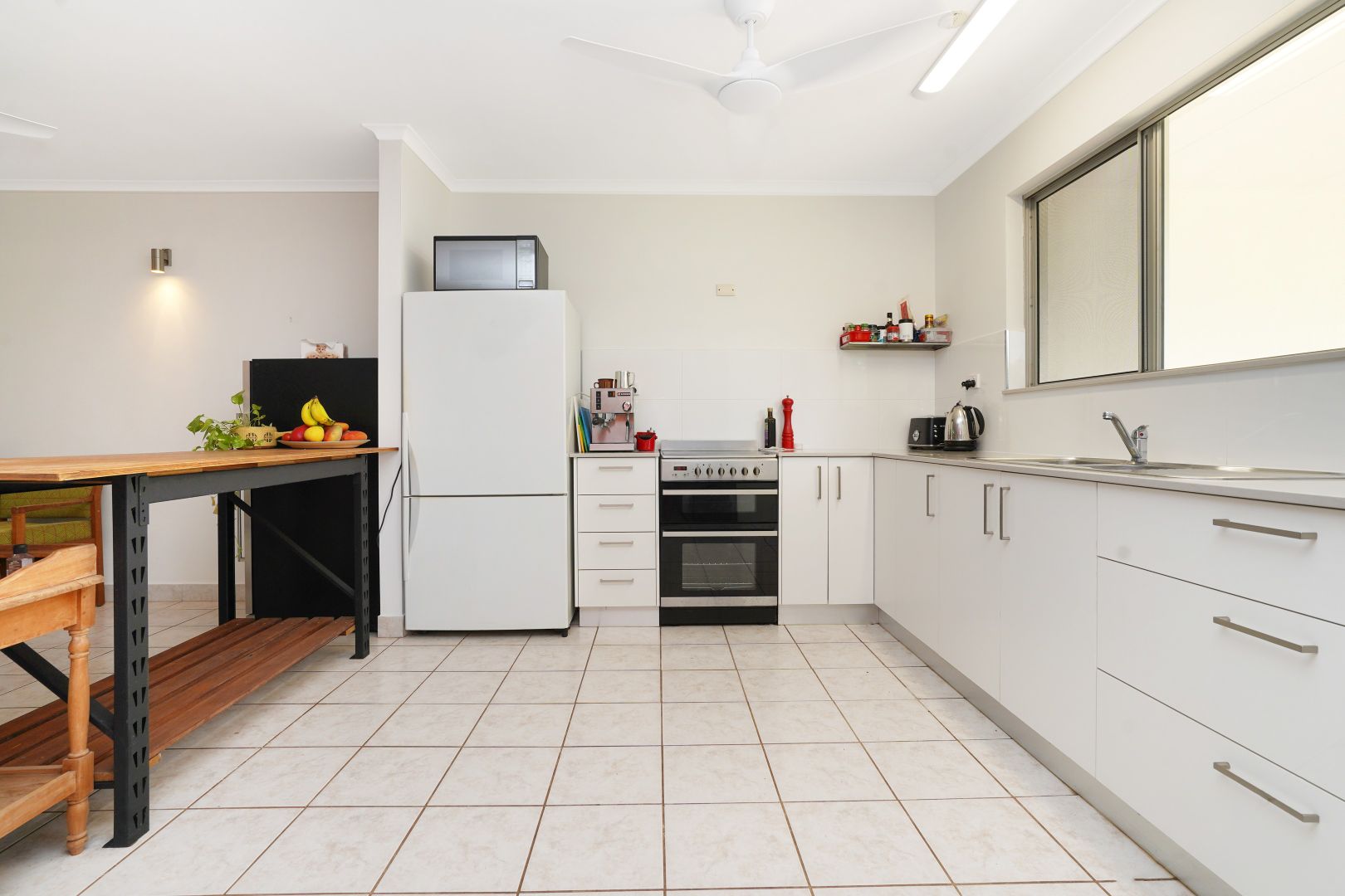 1/16 Omeo Street, Brinkin NT 0810, Image 2