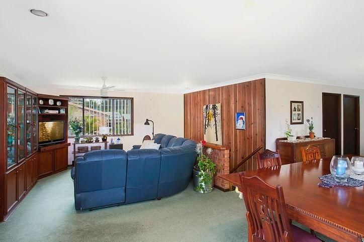 2 Kingsland Close, TACOMA SOUTH NSW 2259, Image 2