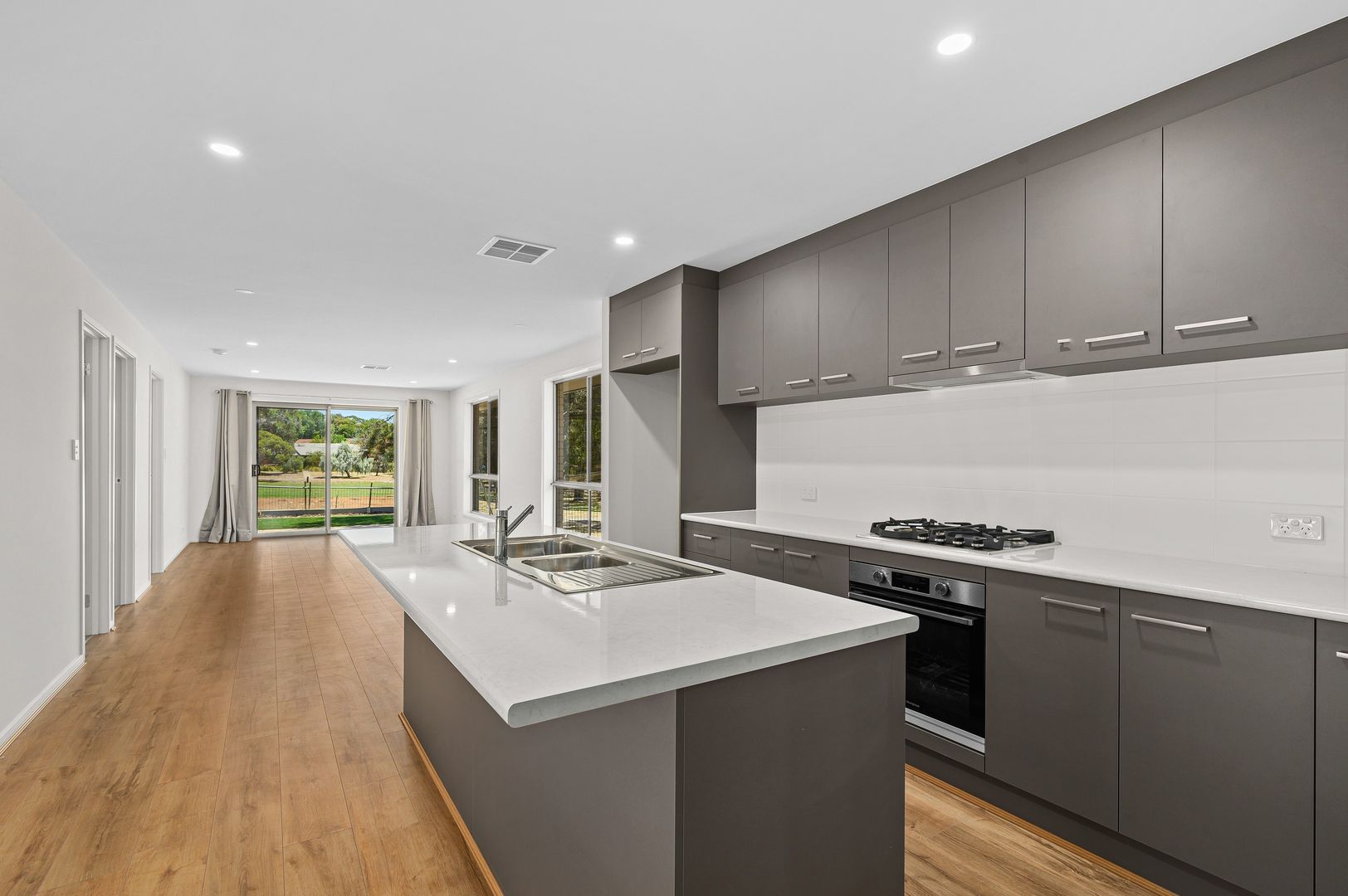 14 Simeon Crescent, Morphett Vale SA 5162 House For Rent Domain