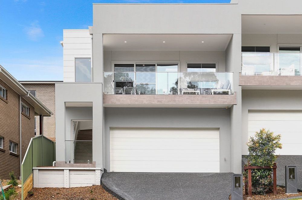 3 bedrooms Townhouse in 75A Redgum Forest Way FIGTREE NSW, 2525
