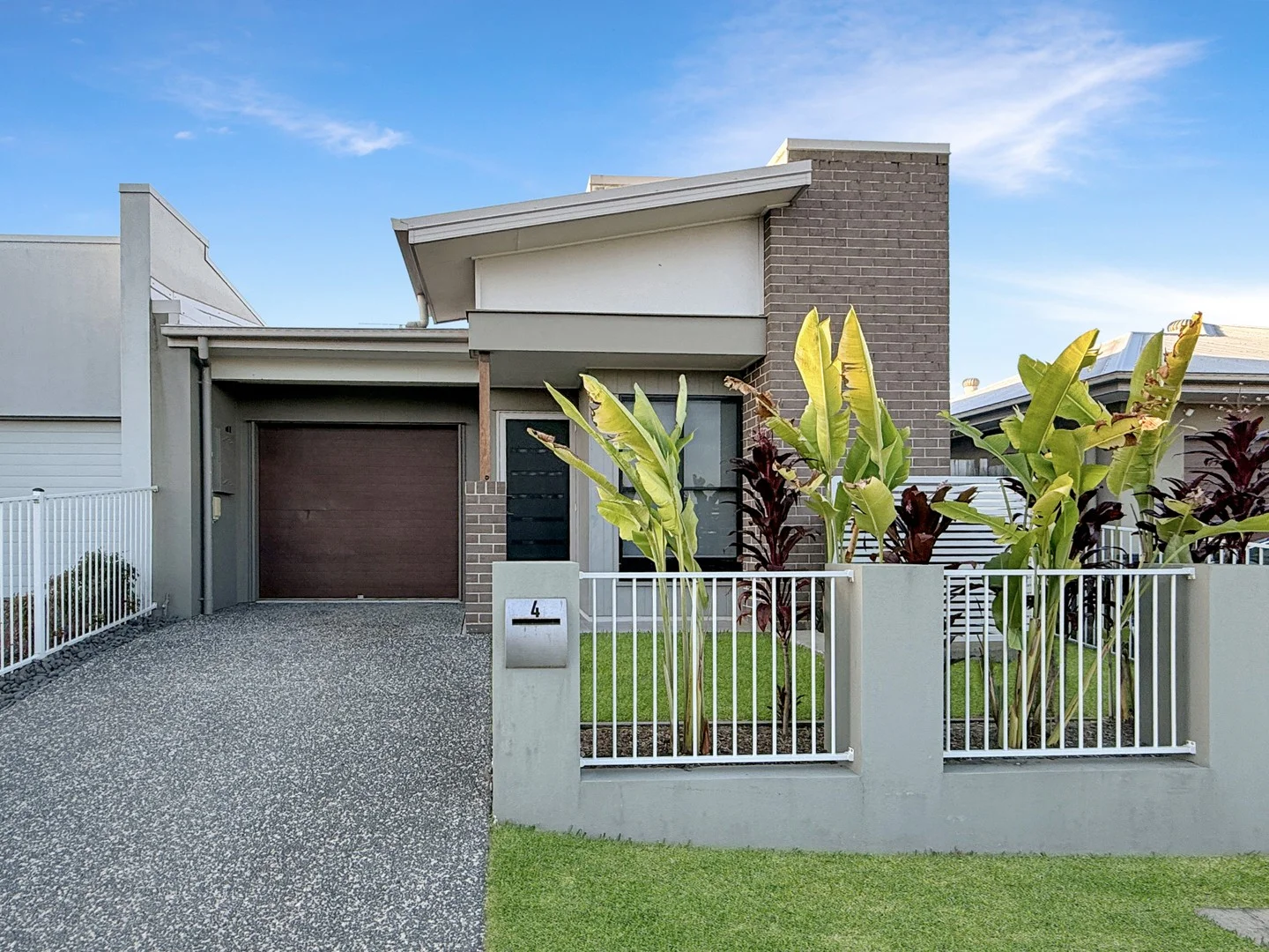 4 Newton Place, Baringa QLD 4551