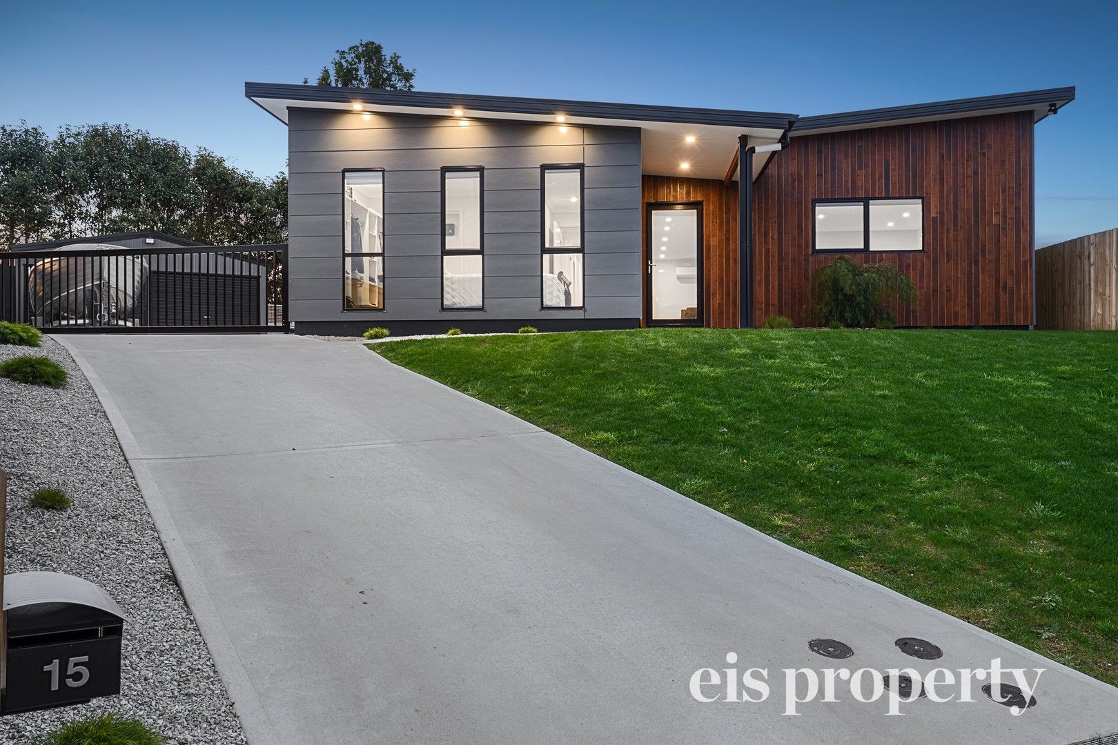 15 Debra Place, Huonville TAS 7109, Image 0