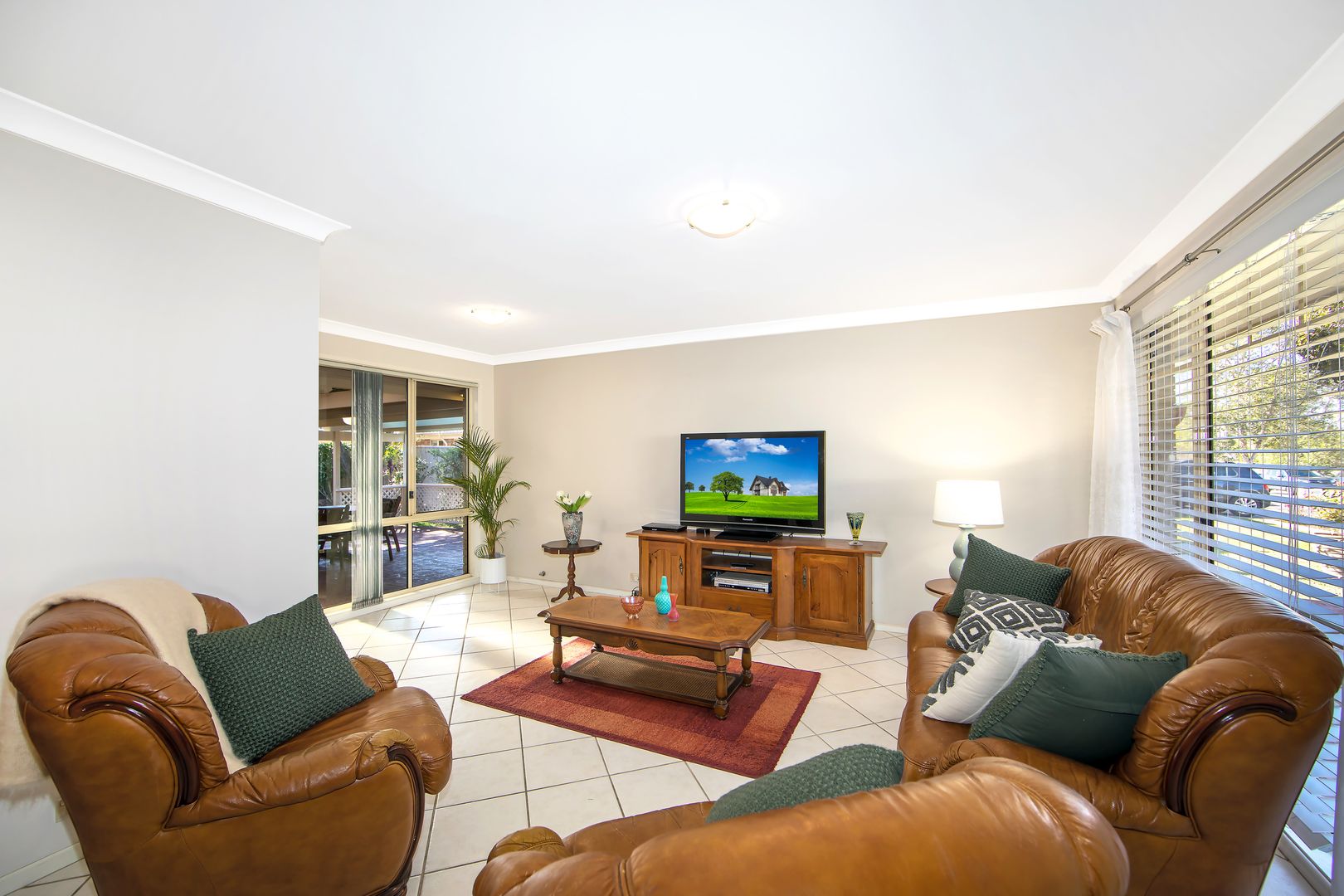 12 Matthew Circuit, Mardi NSW 2259, Image 2