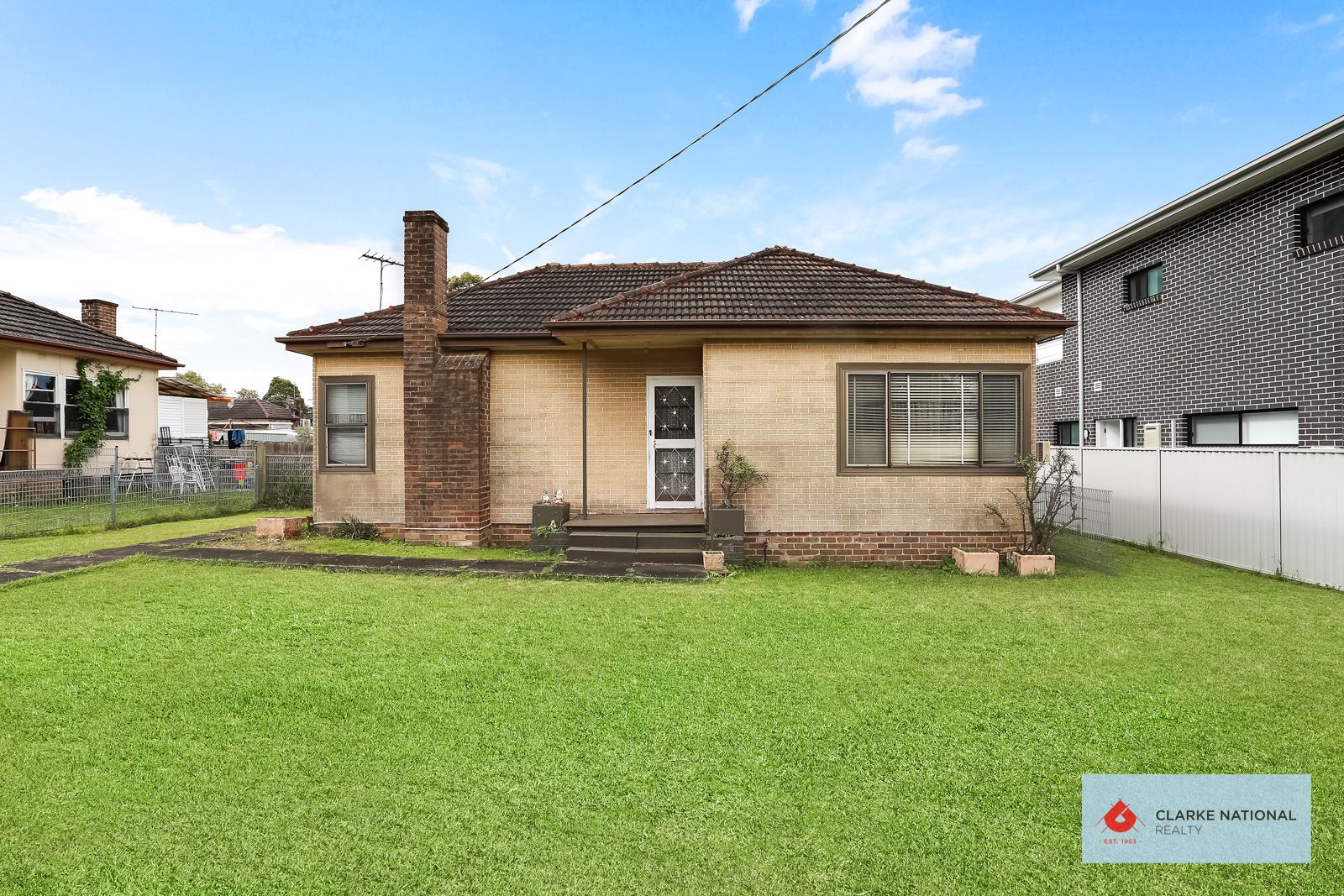 10 Glenview Avenue, Revesby NSW 2212, Image 2