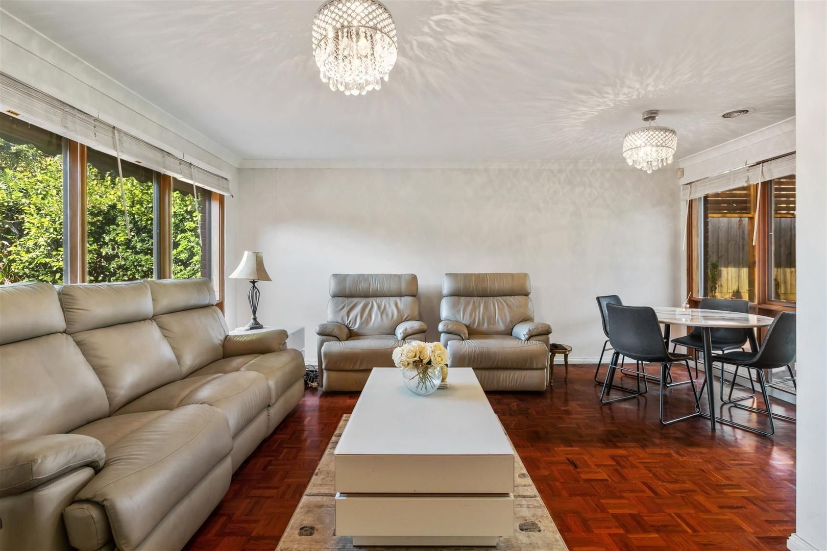 Wantirna South VIC 3152 3 beds house for Sale, 990,000 1,089,000