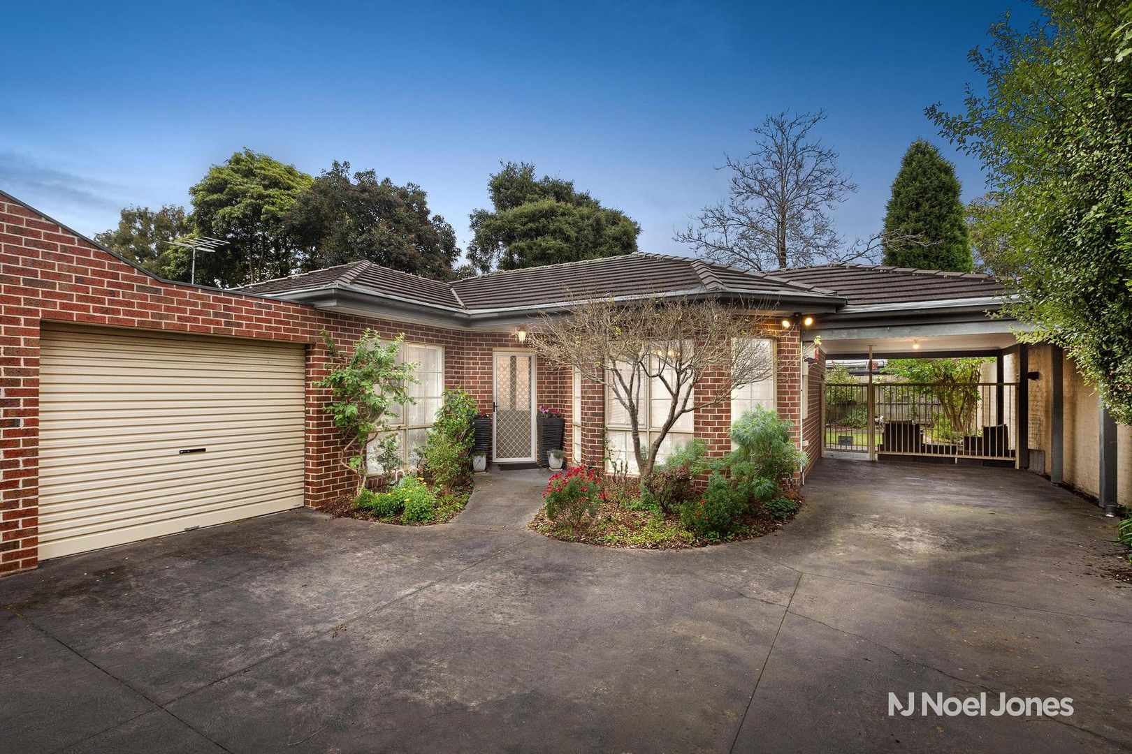 2/5 Grey Street, Vermont VIC 3133, Image 0