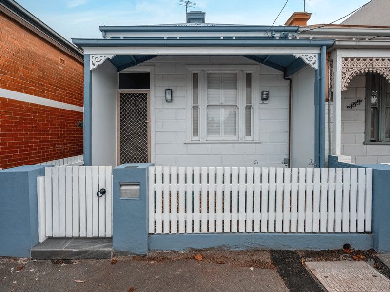 2 bedrooms House in 133 Cruikshank Street PORT MELBOURNE VIC, 3207