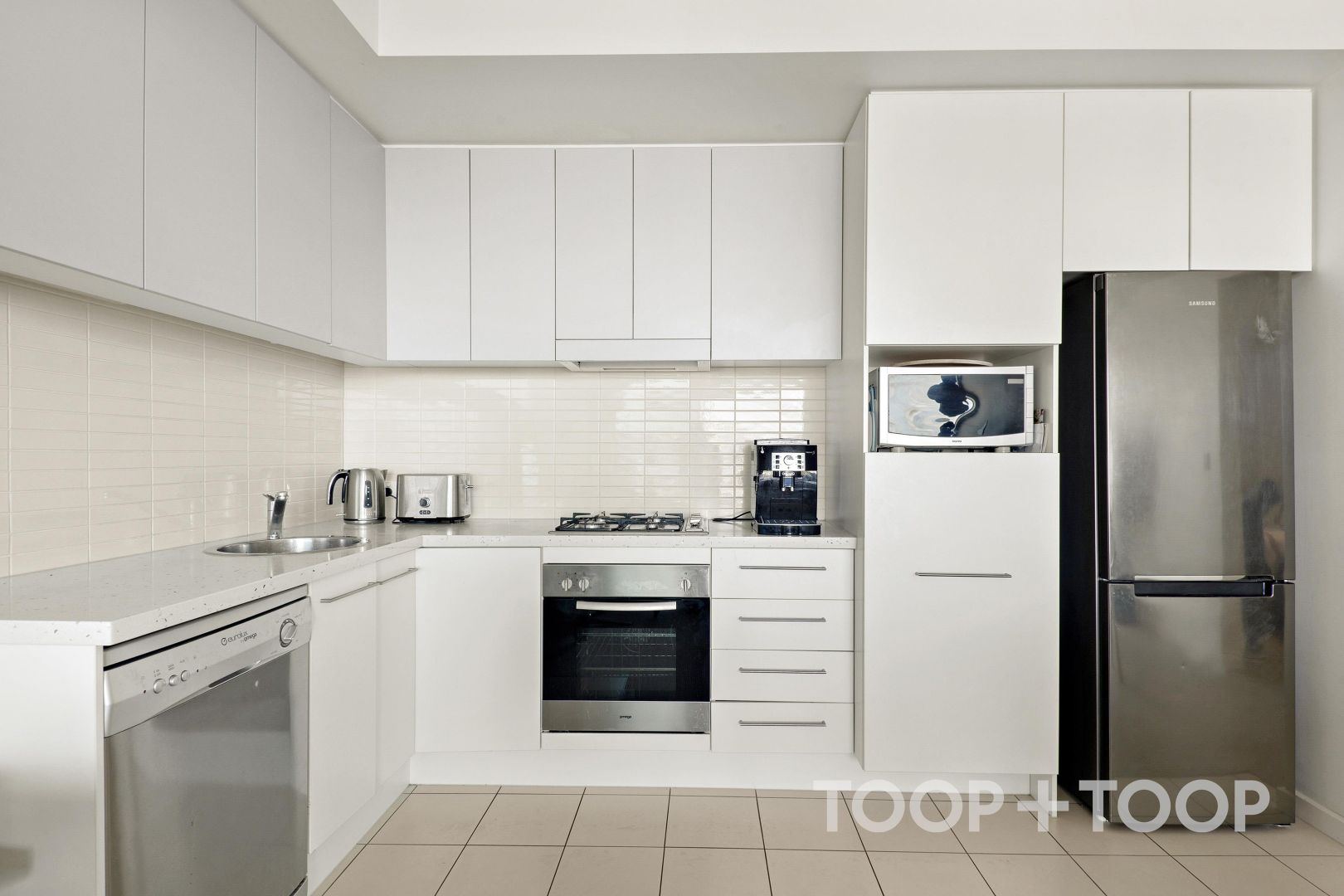 601/1 Tarni Court, New Port SA 5015, Image 2