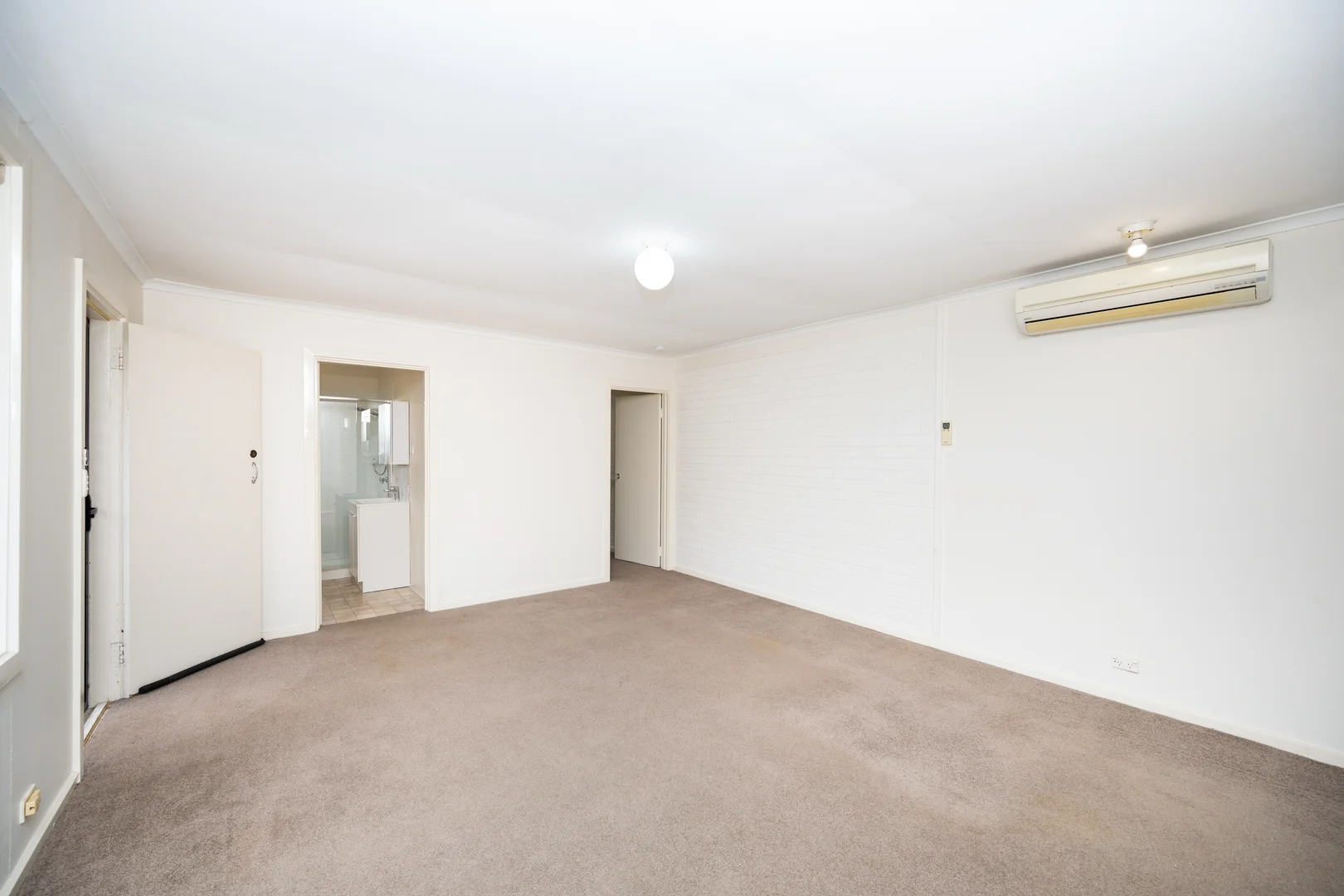 Additional image 7 of 2/15 Fitchett St, Garran ACT 2605