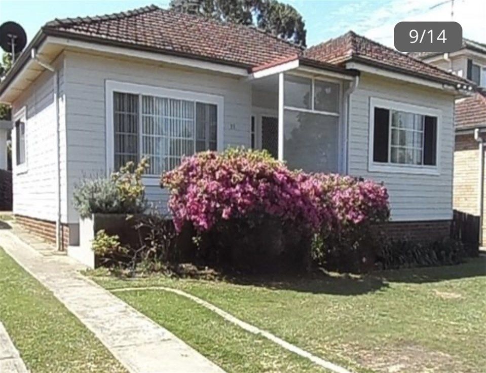 2 bedrooms House in 21 Warrina Road CARINGBAH SOUTH NSW, 2229