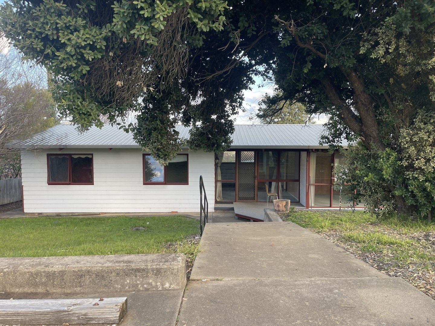 1 Nurse Murray Street, Gundagai NSW 2722 House For Rent 440 Domain