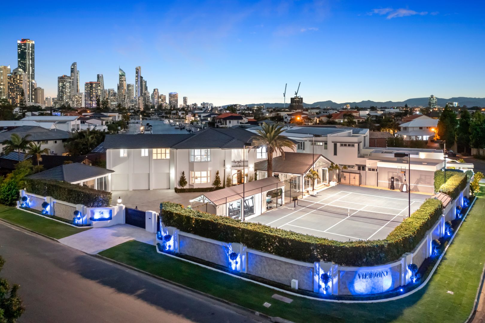 54 Commodore Drive, Surfers Paradise Property History & Address