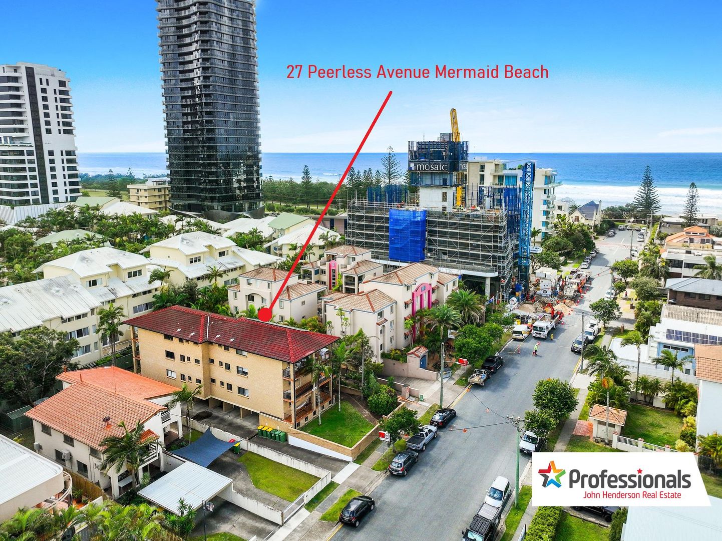 27 Peerless Avenue, Mermaid Beach QLD 4218, Image 2