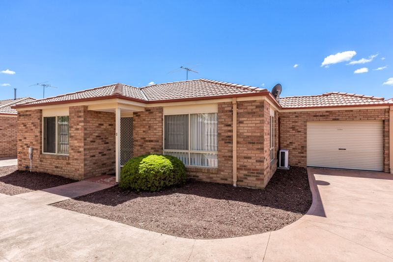 2/29 McKenzie Street, Melton VIC 3337, Image 1