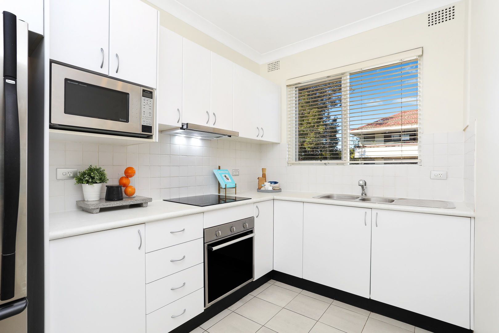 8/22 Tintern Road, Ashfield NSW 2131, Image 2