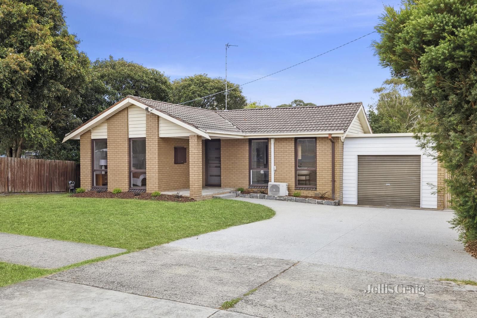 1213 Doveton Street, Invermay Park VIC 3350, Image 2