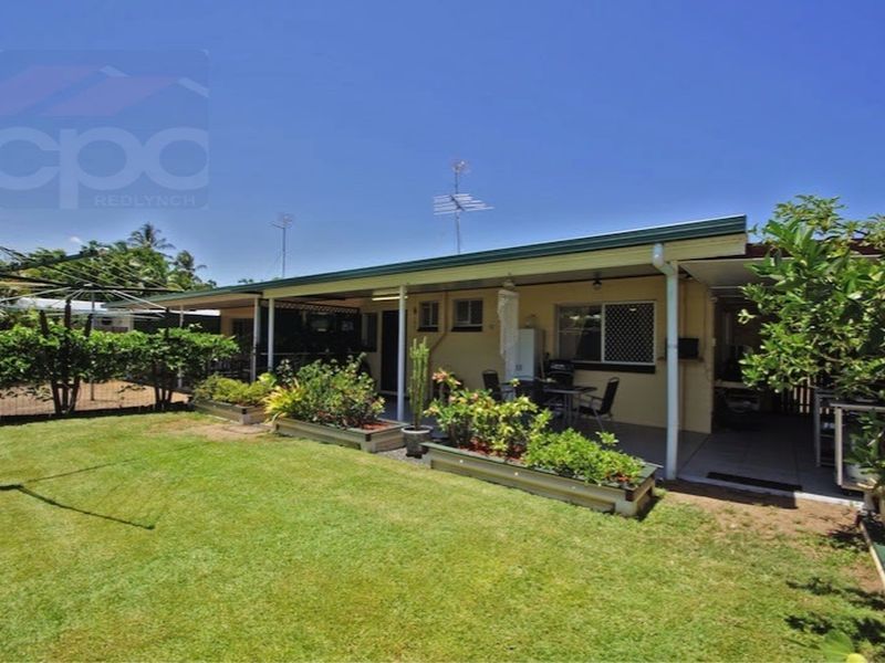 1/11 Bamboo Street, Holloways Beach QLD 4878, Image 0