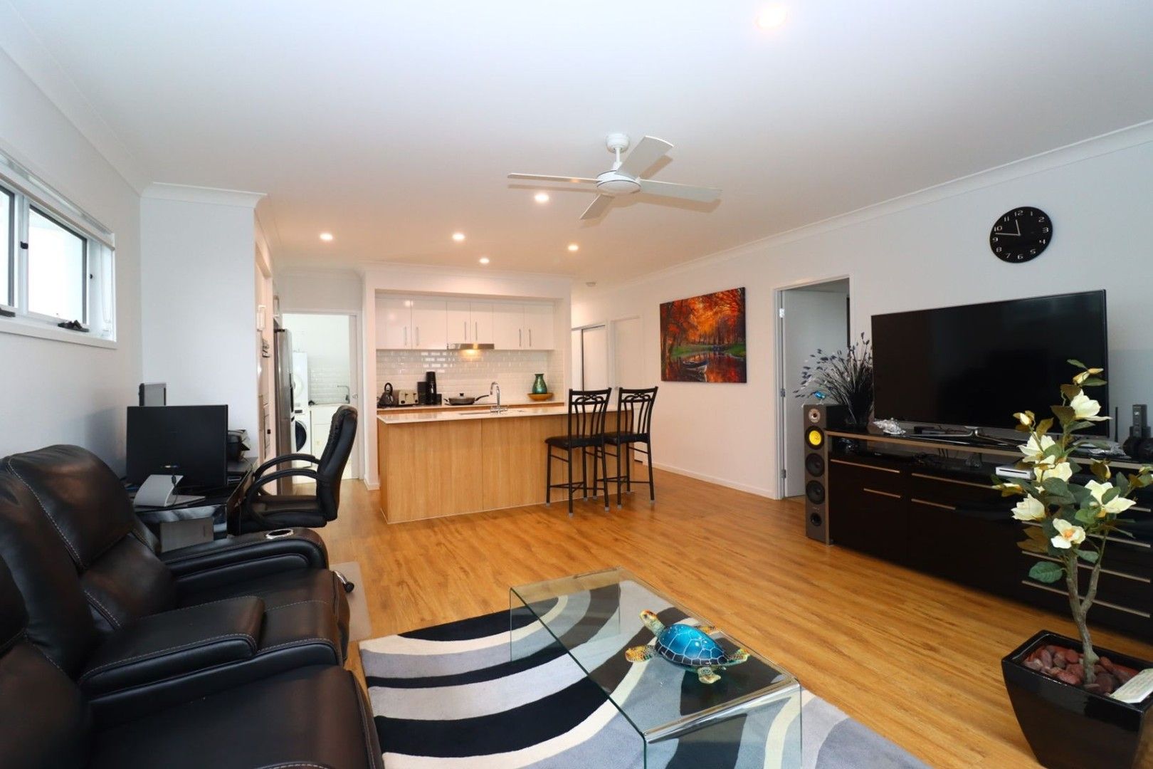 2 bedrooms Villa in 19/2 Spinnaker Drive SANDSTONE POINT QLD, 4511