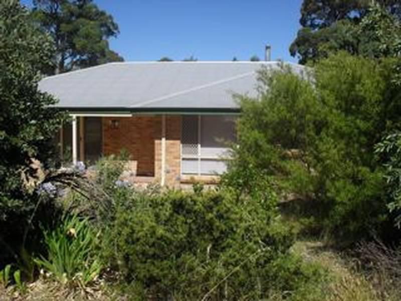 17 Grevillea Road, DWELLINGUP WA 6213, Image 0