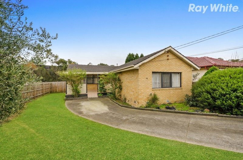 3 bedrooms House in 18 Barbara Avenue DANDENONG NORTH VIC, 3175
