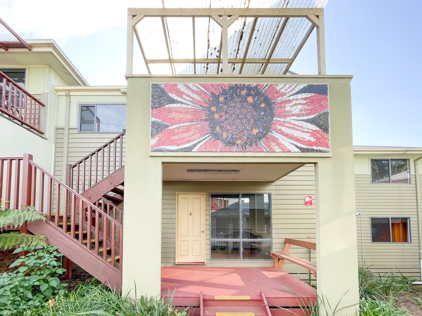 6 bedrooms Apartment / Unit / Flat in 8 Uganda Street BURWOOD VIC, 3125