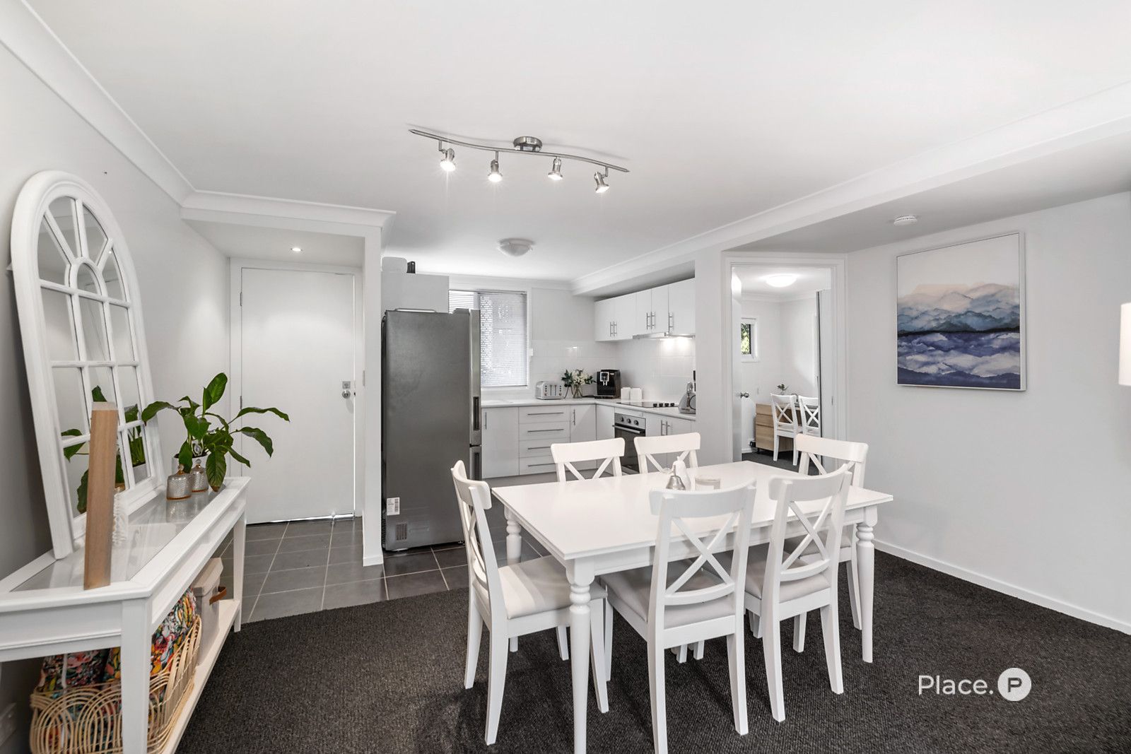 4/6 Roseglen Street, Greenslopes QLD 4120, Image 2