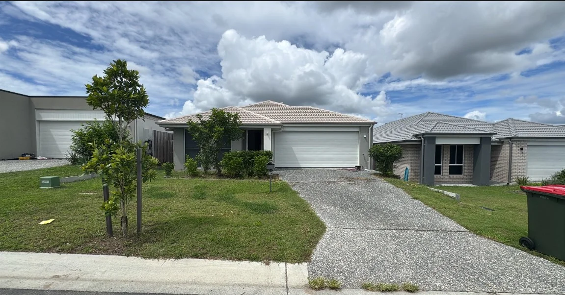 16 Bark Street, Park Ridge QLD 4125