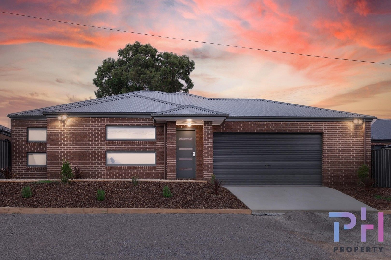 3 bedrooms House in 168A Aspinall Street KANGAROO FLAT VIC, 3555