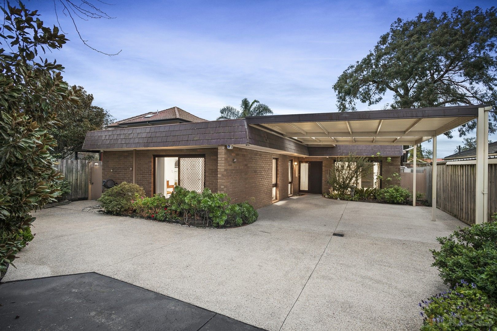 3 bedrooms Townhouse in 2/69 Crisp Street HAMPTON VIC, 3188