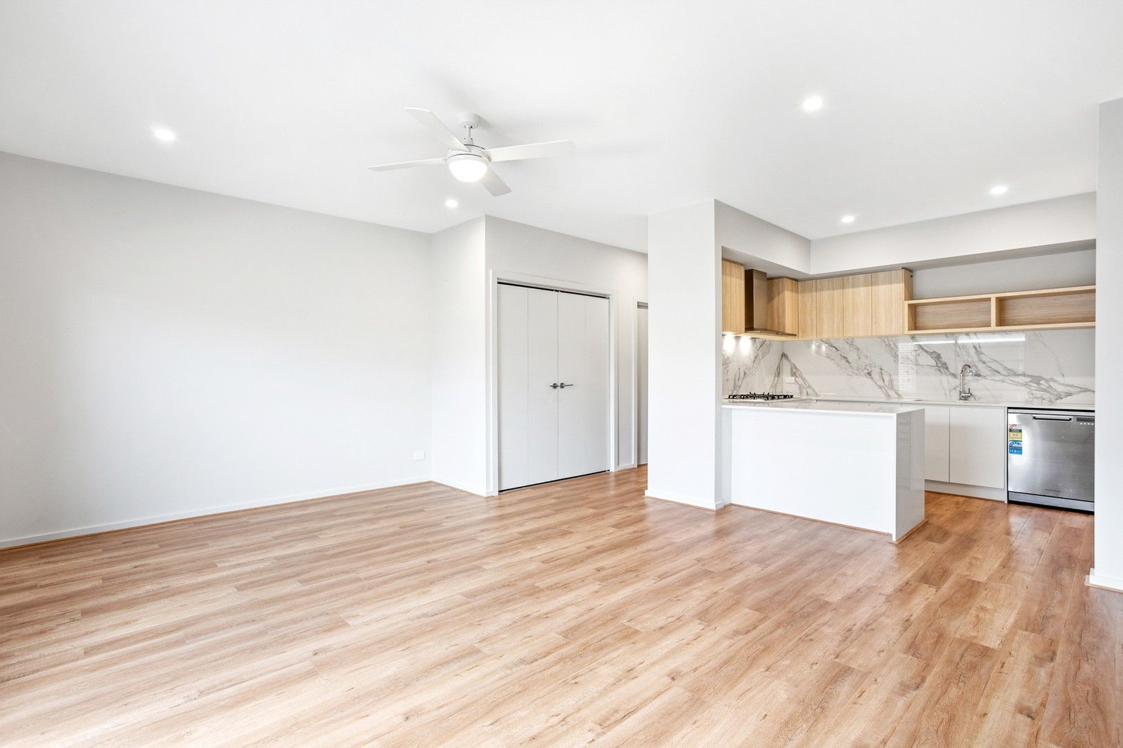 4 bedrooms House in 1301 Plumpton Road FRASER RISE VIC, 3336