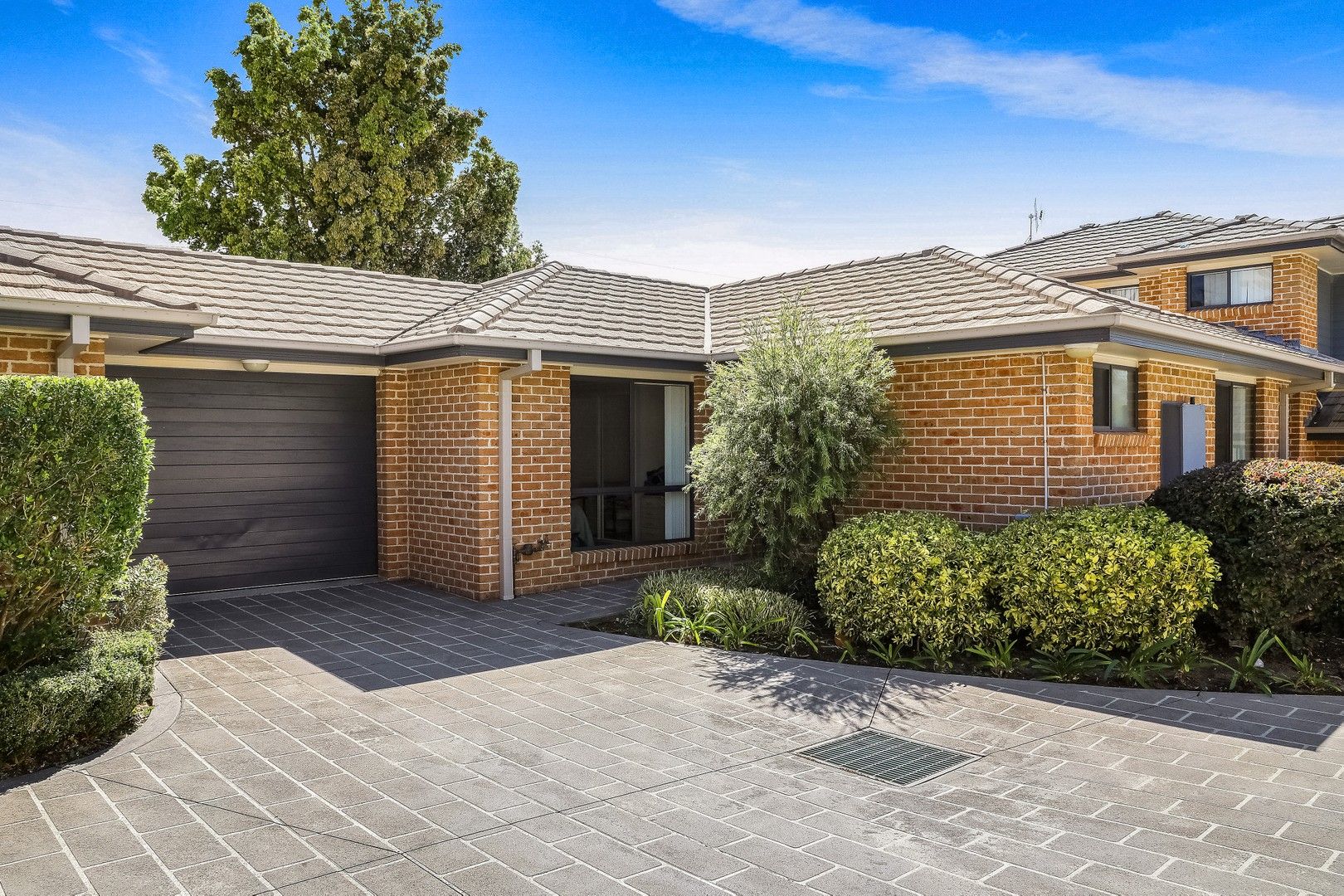 2 bedrooms Villa in 3/1 South Street KILLARNEY VALE NSW, 2261