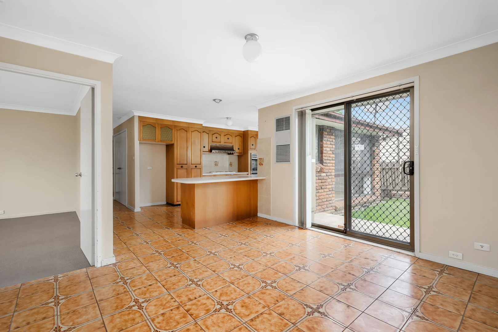 Additional image 7 of 2 Ainsworth Crescent, Wetherill Park NSW 2164